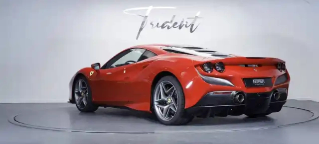 Ferrari F8 tributo 3.9  v8 biturbo 720ch — photo 7