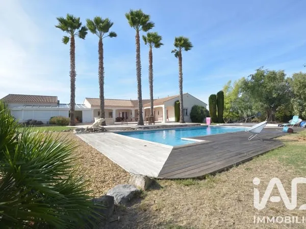 Maison 6 pièces 235 m²