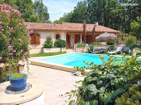 Villa T5 meublée + Piscine / Dispo 01 Nov 2026