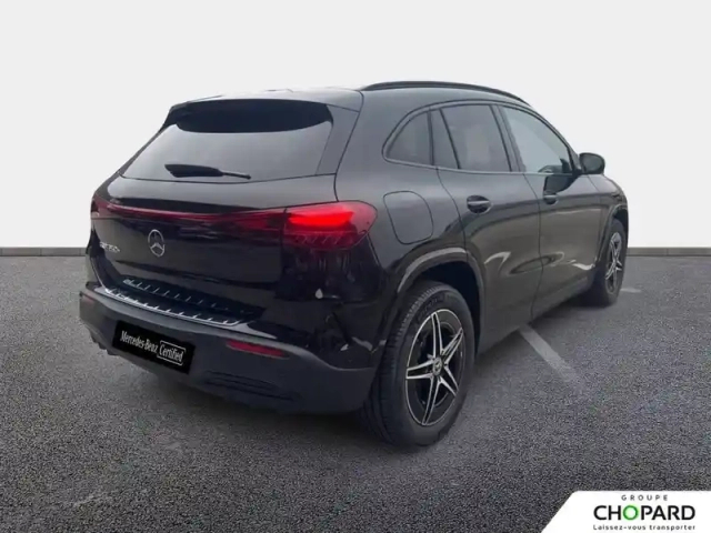 Mercedes Eqa 250+ — photo 31