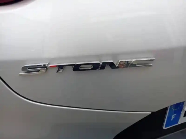 Kia Stonic 1.0 t-gdi 100ch isg design euro6d-t — photo 13