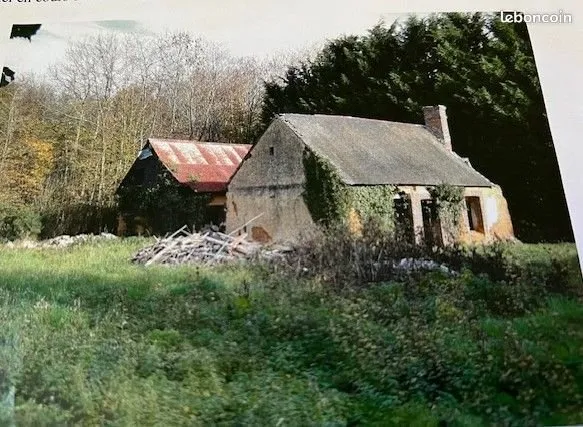 Terrain à vendre avec bâtiment existant à réhabiliter