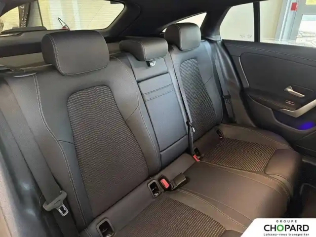 Mercedes Cla shooting brake 200 7g-dct — photo 20