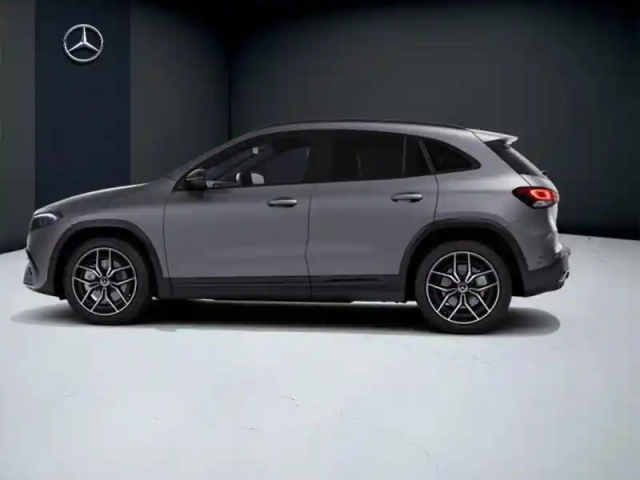 Mercedes Eqa 250+ amg line — photo 30