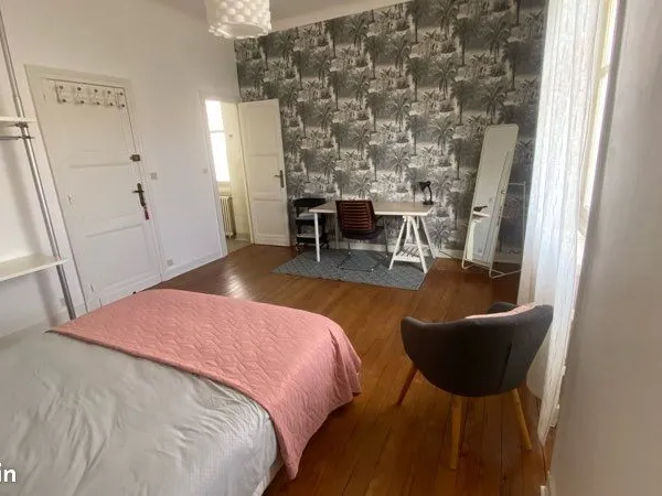 Colocation chambre meublée