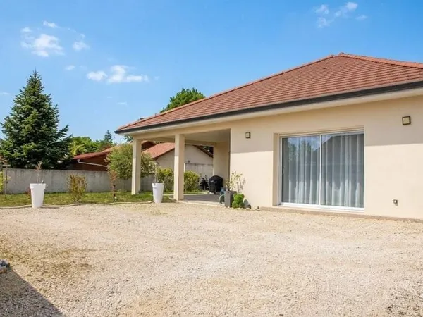Maison de plain-pied 5 pièces 123 m²