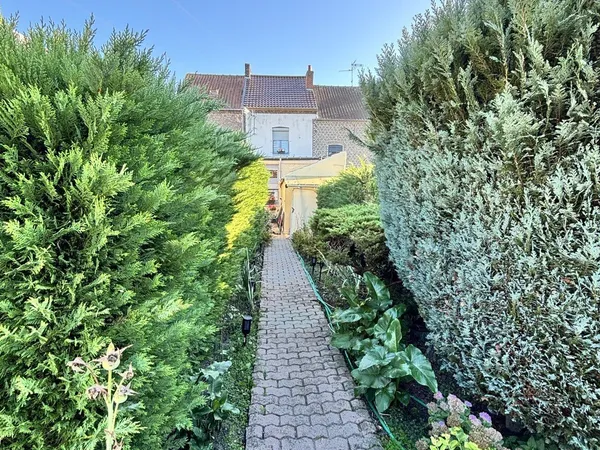 Maison Vente Saint-Amand-les-Eaux 7p 90m² 146000€