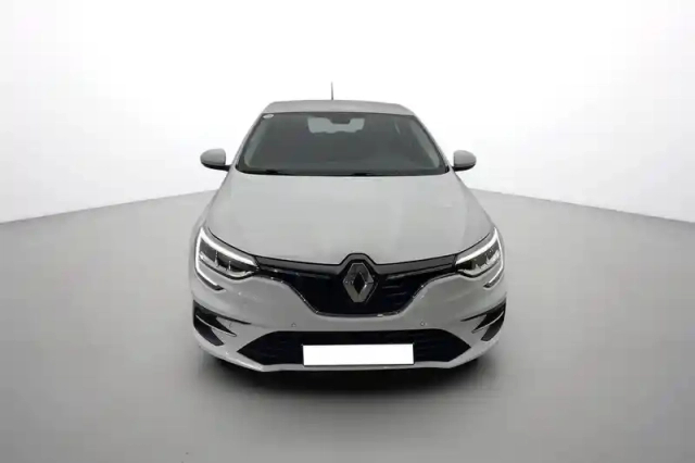 Renault Megane iv berline tce 140 edc — photo 31
