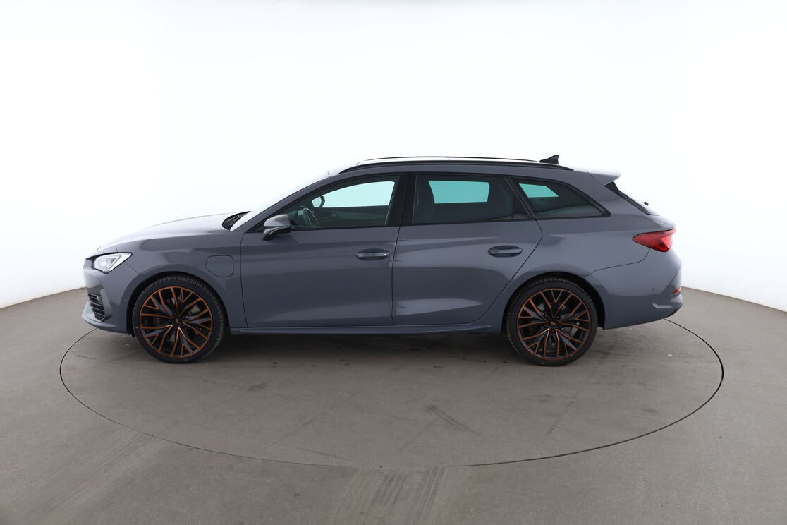 Cupra Leon Sportstourer 1.4 e-Hybrid DSG6 — photo 2