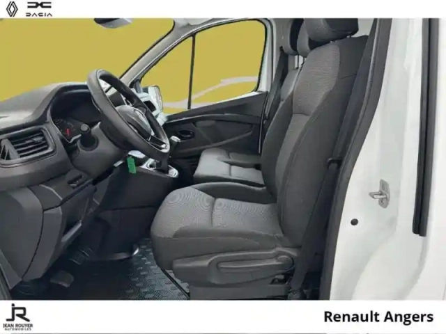 Renault Trafic fg l1h1 3t 2.0 blue dci 130ch confort - 16490? ht — photo 3