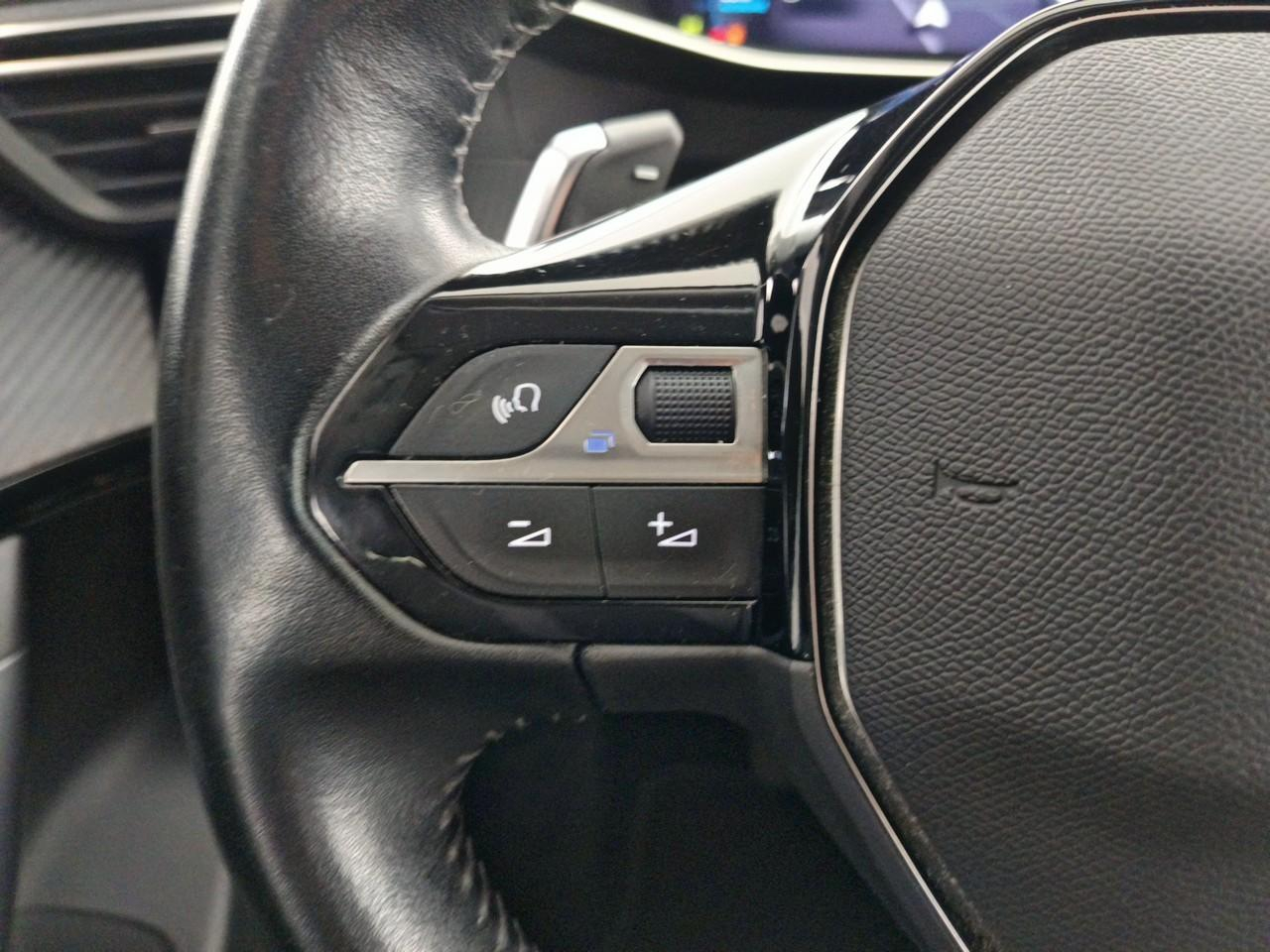 Peugeot 2008 puretech 130 s&s eat8 allure business — photo 17