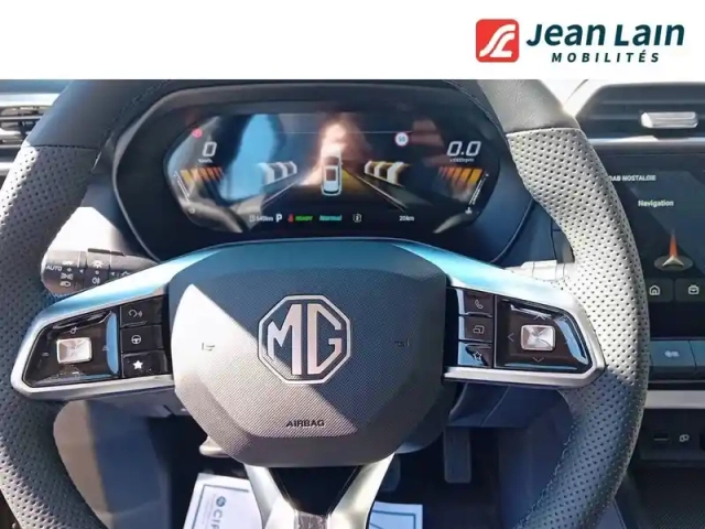 Mg Zs 1.5 l hybrid+ 197 ch — photo 12