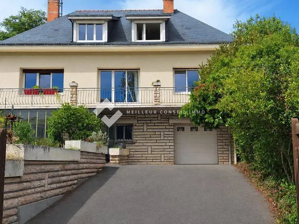Villa 5 pièces 151 m²