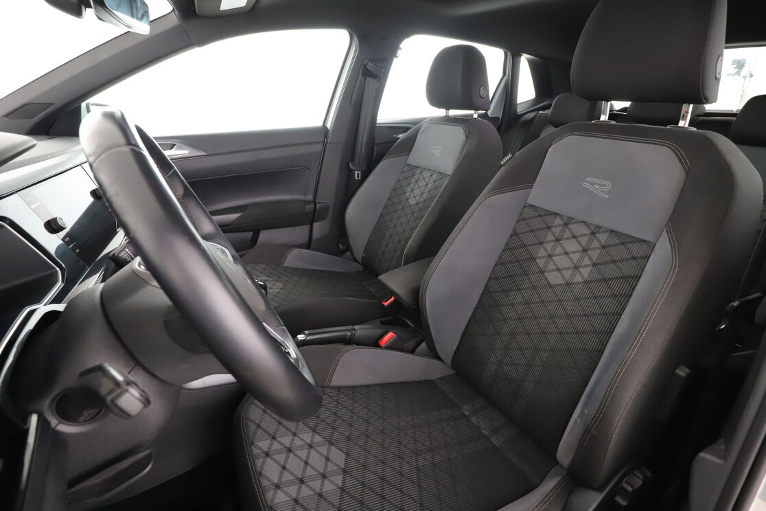Volkswagen Polo 1.0 TSI R-Line — photo 9