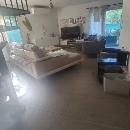 Maison 4 pièces 90 mètres carrés