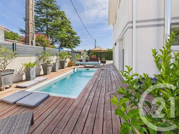 Maison 6 pièces 118 m²
