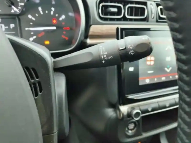 Citroën C3 1.2 puretech 110ch s&amp;s shine eat6 — photo 14