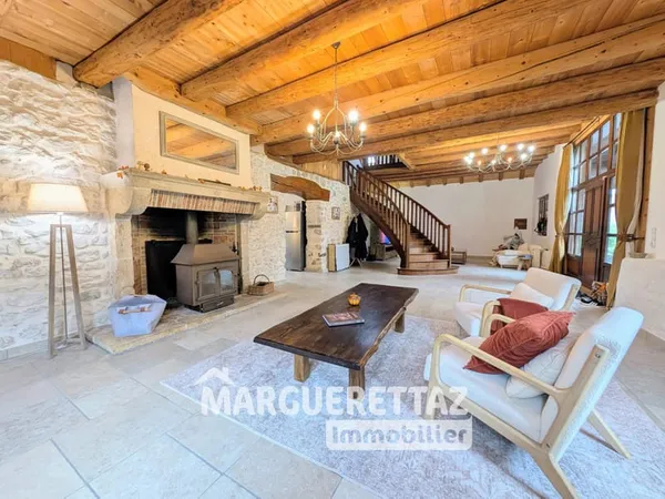 Vaste duplex de charme avec jardin, esprit maison de village
