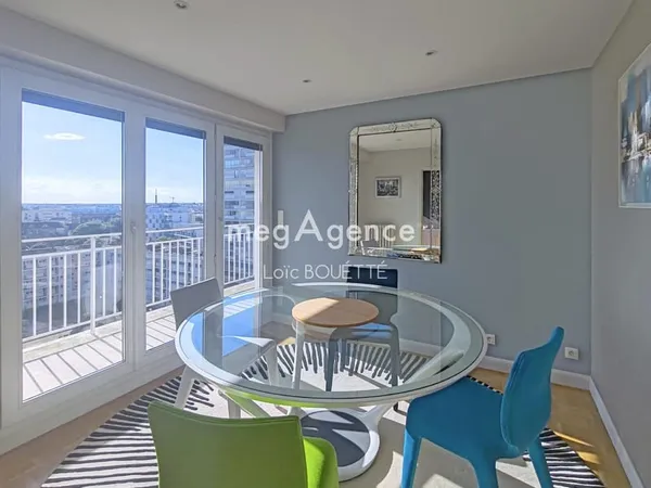 COLOMBIER, RENOVATION DE QUALITÉ DERNIER ETAGE AVEC ASCENSEUR.