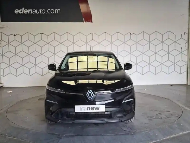 Renault Megane e-tech ev60 130ch super charge — photo 8