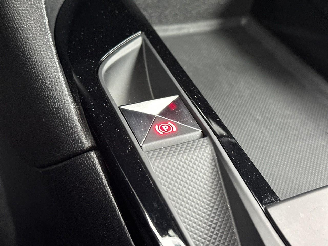 Ds Ds 3 crossback puretech 130 eat8 performance line+ — photo 26