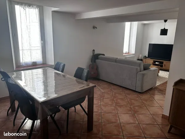 T3 duplex la Crau hyper centre