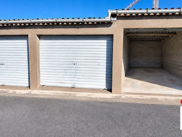 Garage sécurisé - Nantes (44100)