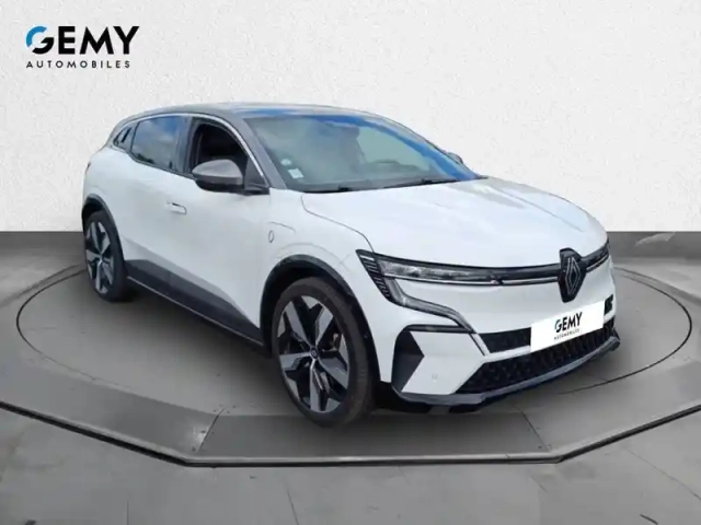Renault Megane e-tech ev60 220 ch super charge — photo 3