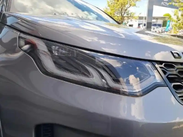 Land Rover Discovery Sport p300e r-dynamic se awd bva tpano sieges chauf/cuir gps camera meridian — photo 43
