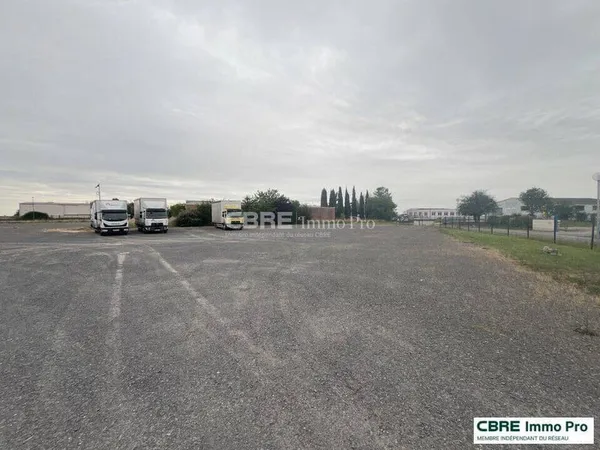 Terrain constructible 5956 m²