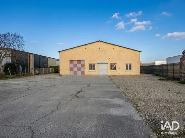 Location Hangar 500 m²