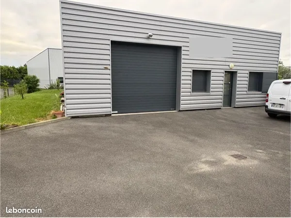 Local industriel 200m2 +terrain clos 1000m2