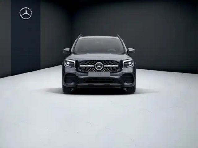 Mercedes Glb 200 d amg line — photo 8