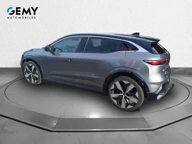 Renault Megane e-tech ev60 220 ch super charge — photo 7