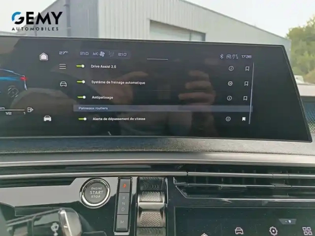 Peugeot 3008 hybrid 136 e-dcs6 — photo 24
