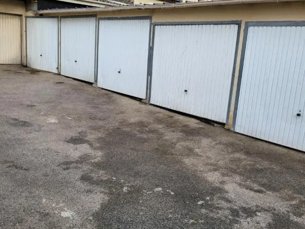 Parking 10 m²