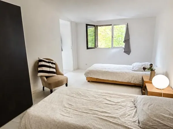 Maison 6 pièces 360 m²