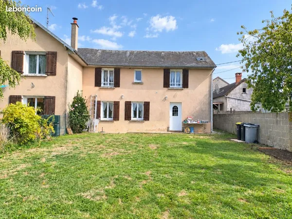 Maison meublée T3 rénovée avec jardin clos - 60 m² - La Souterraine