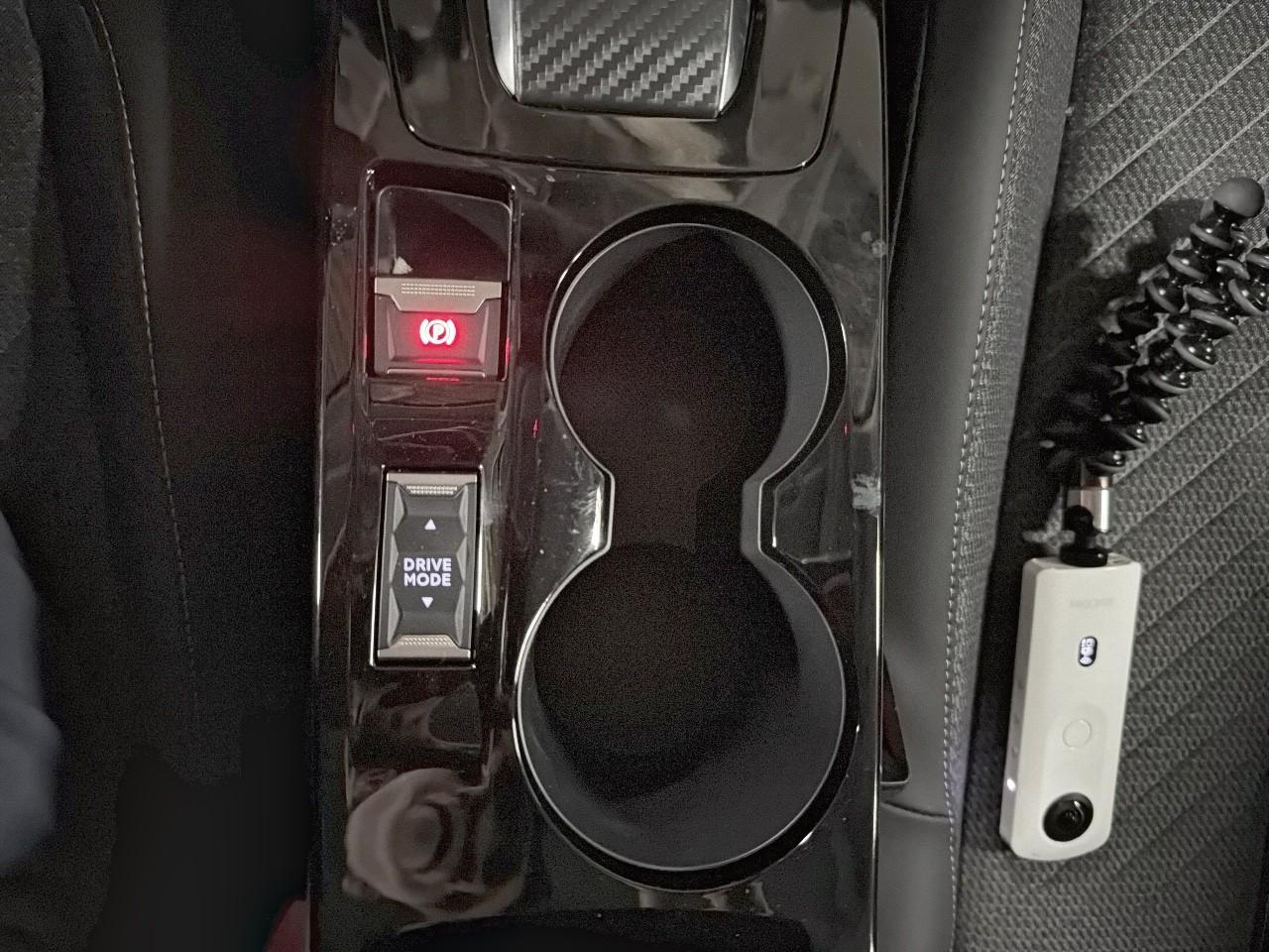Peugeot 208 hybrid 110 e-dcs6 allure — photo 16