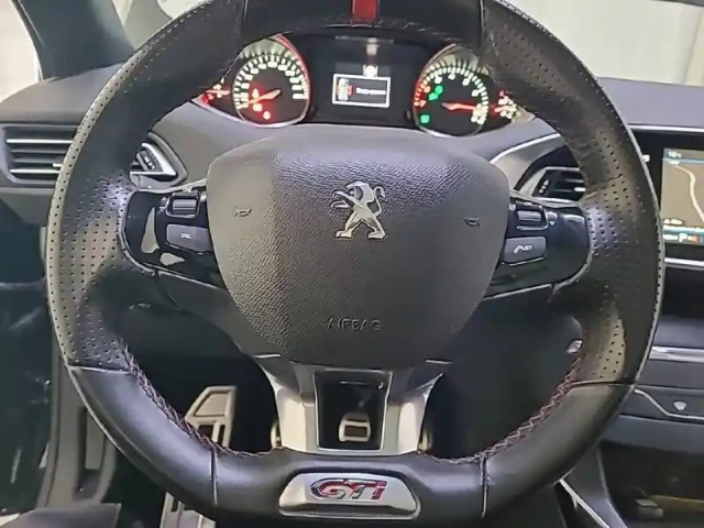 Peugeot 308 puretech 263ch s&amp;s bvm6 — photo 9