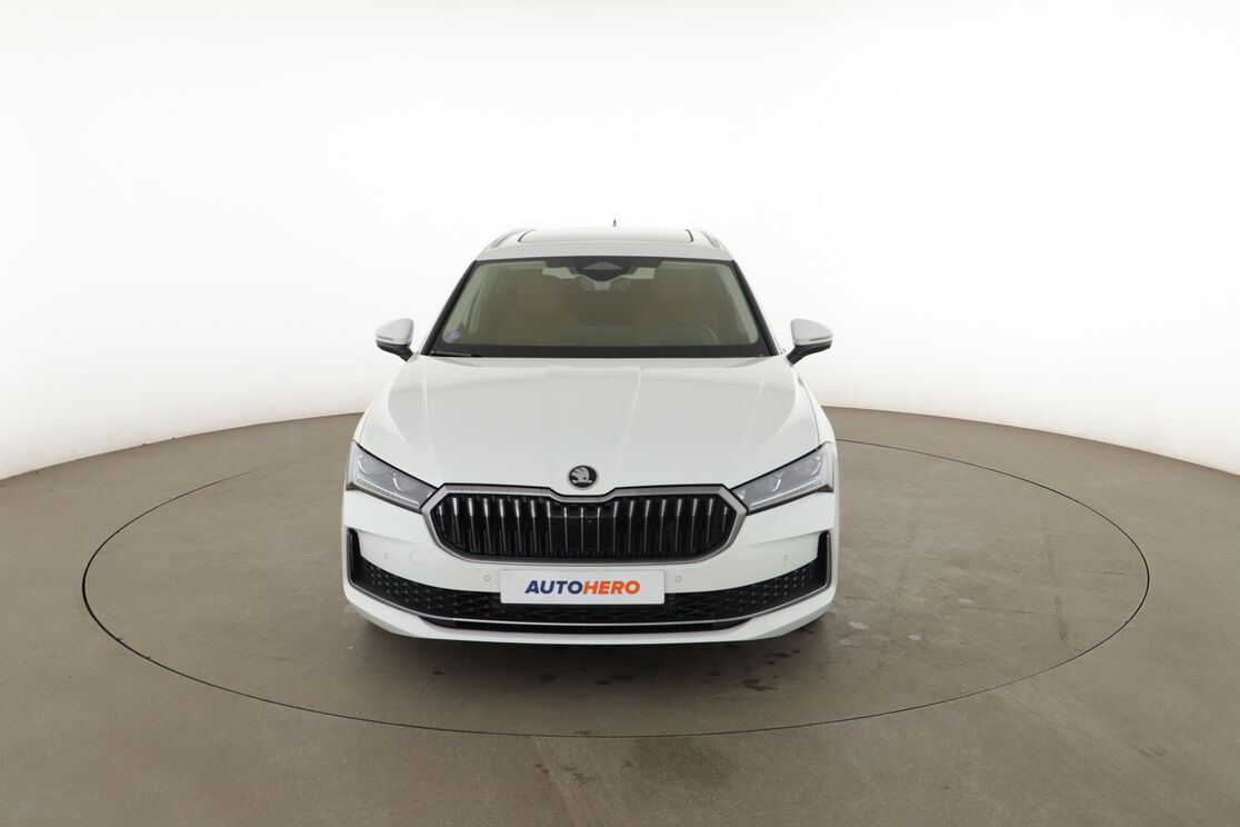 Skoda Superb Combi 1.5 TSI MHEV ACT Laurin & Klement DSG7 — photo 8