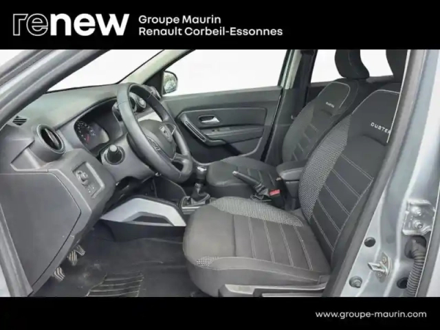 Dacia Duster 1.0 eco-g 100ch prestige + 4x2 — photo 11