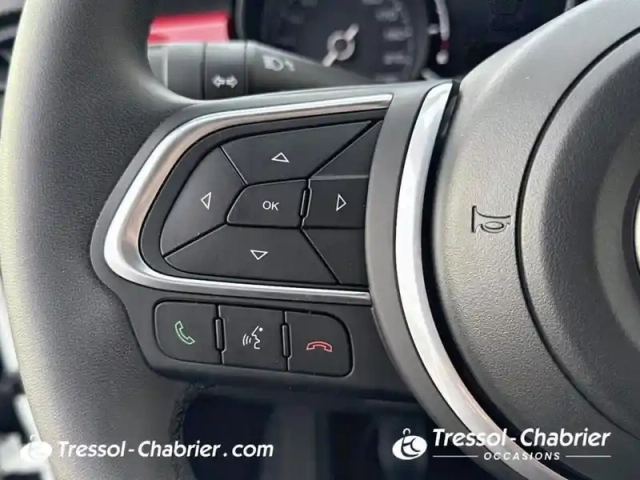 Fiat 500 x 1.0 firefly turbo t3 120 ch (red) — photo 19