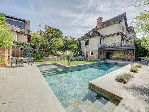 Maison Saint Germain En Laye 10 pièce(s) 450 m2