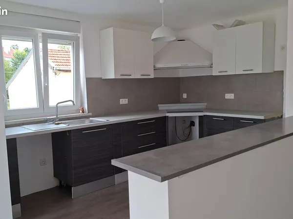 Loue appartement 5 Pièces, 118,78 m², Saint-Avold, Quartier Crusem