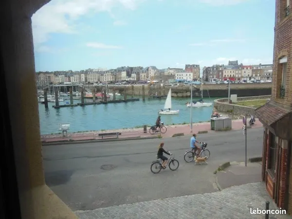 Dieppe - Studio meublé - Vue directe sur port de plaisance - Le Pollet - 1er étage