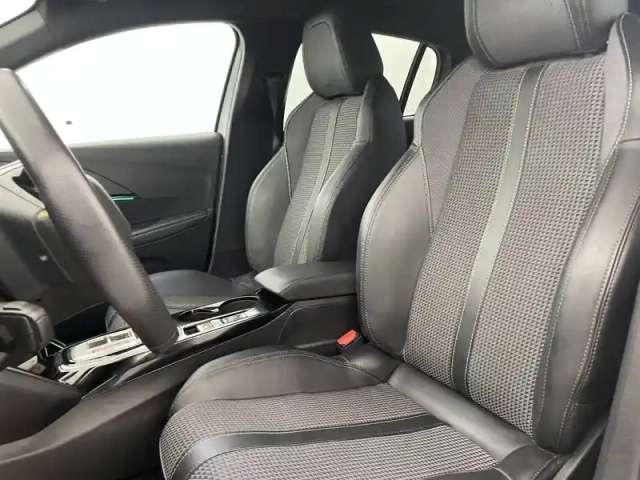 Peugeot 208 electrique 50 kwh 136ch — photo 78