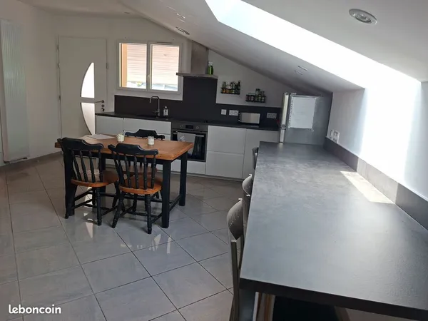 Loue T3 meublé à Seyssinet