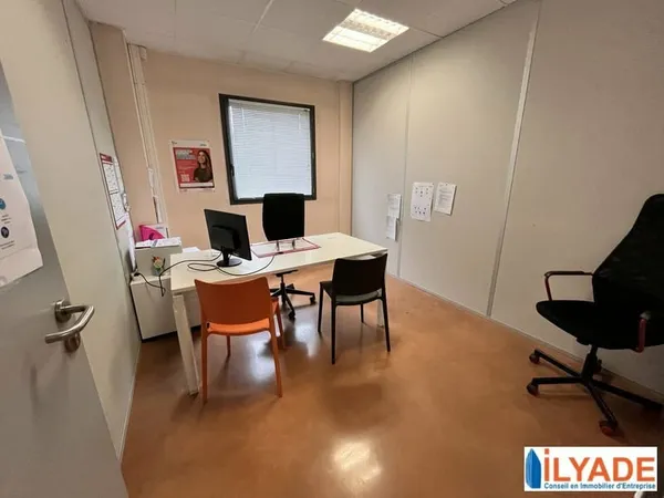 BUREAUX à louer