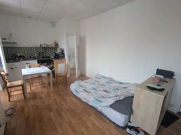 Studio 1 pièce 25 m²